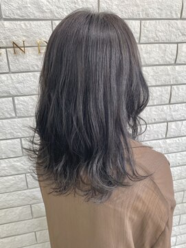 ビューティー シャレンド 20代30代★暗髪でも透明感♪アッシュカラー×毛先カール