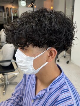 ウェイビーエフティフィフス 横浜西口(WAVEY ft.fifth) 波巻きスパイラルツイストスパイラルパーマツーブロックマッシュ