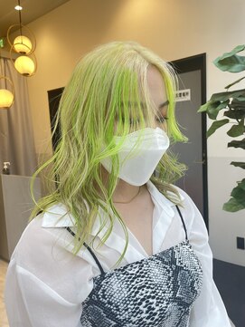 キングスベリーユナイテッド(Kingsbury United) 【ホワイトカラー×ライムグリーン】