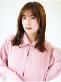 毛先ワンカールにフェイスレイヤー抜け感ミディアム