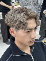 フィフス 栄(fifth)&nbsp;波巻きスパイラルパーマツイストスパイラルパーマウルフ名古屋栄