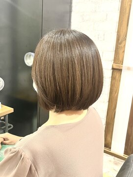 ベルポ(Bellpo) 大人女性の丸みボブ/オーガニックカラー