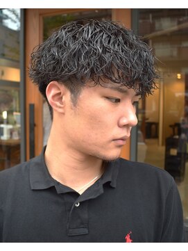 フリーク バーバーショップ 都島店(FREAK BARBER SHOP) 波巻きツイストスパイラルパーマ