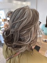 アンドビューティフル 恵比寿(andbeautiful)&nbsp;ローライトで白髪活かしカラー