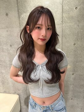 ロンド レア 天神大名店(Lond Le’a) ピンクカラー/暖色カラー/レイヤーカット/韓国ヘア/顔周りカット