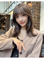 外ハネミディアムヘア＋お顔周りカット