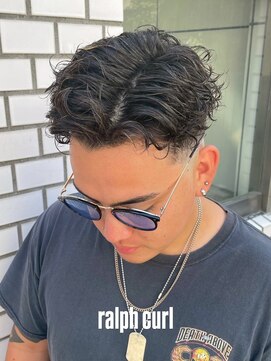 ドッグス 柏(Dawgs) フェザーパーマ　サーフカール　刈り上げセンターパート