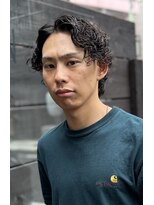 リア(Li'a)&nbsp;ハードスパイラル／センターパートスパイラル/スパイラルパーマ