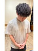 20代30代波打ちパーマツーブロックアッシュブラウンカジュアル