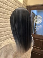 エル(Ailes)&nbsp;ブリーチ　アンブレラカラー