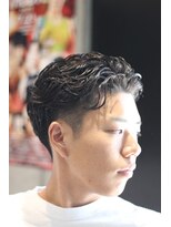 キングスマントーキョー カットクラブ 中野(KINGSMAN TOKYO CUTCLUB)&nbsp;ニュアンスパーマ/ツイストスパイラル/フェード[中野/MEN'S]