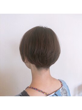 ダアッカ(da acca) 大人耳掛け♪前下がり小顔見せ×マッシュショート/マッシュヘア