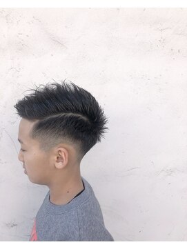 ナーリー(GNARLY Hair Design) フェードカット
