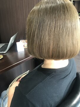 髪の美院 シャルマン ビューティー クリニック(Charmant Beauty Clinic) ボブベージュ