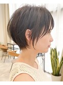 乾かすだけで決まる！丸みシンプルショートボブ