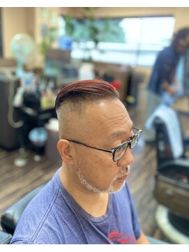 エックス 淵野辺(EX) スキンフェード×レッドカラー