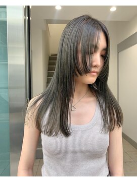 ルーム(Loom.) オリーブベージュ　オリーブグレージュ　切りっぱなしロング