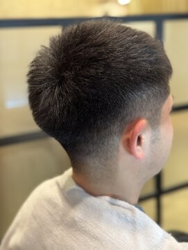 キタセンジュバーバー バイ ティーズ(KITASENJU BARBER by T's) ショートスタイル
