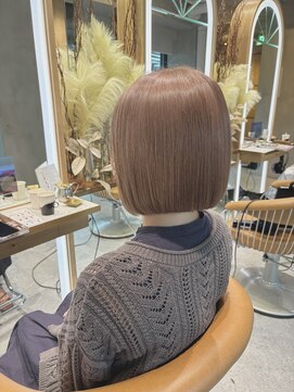 エルト 河原町(elto) ボブ×ミルクティーベージュ