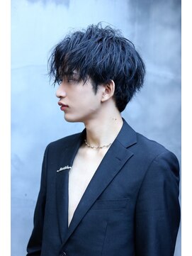 ルーシー 川越(LUCEY) センターパートフェザーパーマシャドウパーマメンズパーマ