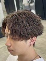 オーバル ジングウマエ(OVARL jingumae)&nbsp;縦落ちツイストスパイラルセンターパート