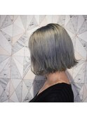 ブリーチダブルカラーのシルバーアッシュ