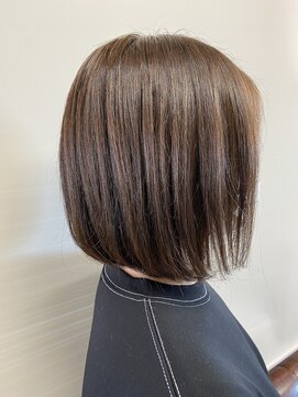 ラインヘアー(LINE HAIR) [瀧本里奈]くすみベージュカラー