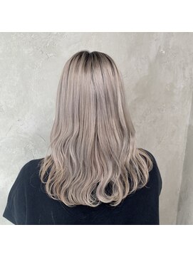 サロンドミルク 溝の口店(salon de MiLK) お洒落さんにオススメ！スモーキーベージュ♪