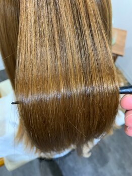 トーメイ(tomei)の写真/《髪質改善・縮毛矯正の圧倒的知識と独自の薬剤調合で叶う☆低ダメージで柔らかさと艶髪♪》