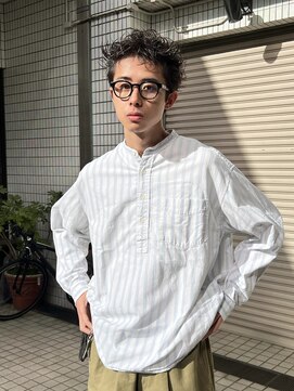 ヒュージ 三軒茶屋(huge) アップバング/束感ショート/ツーブロックマッシュ/コンマヘア