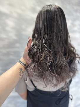 ラビス 浦和(Lovis) 美髪/ネビージュ/大人かわいい/透明感ショート[浦和]