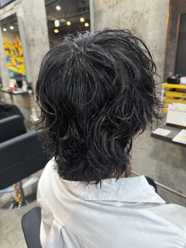 カーニー 上野(kearny) ツイストスパイラルパーマ縦落ちパーマメンズ波巻きパーマ