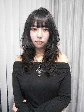 ジーナ オモテサンドウ(XENA) レイヤーカット×ミニウルフ(表参道)