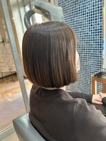 スタジオ アルファプラス 日暮里店(studio α+)&nbsp;ステップボーンカットカットボブショートハイライト白髪ぼかし