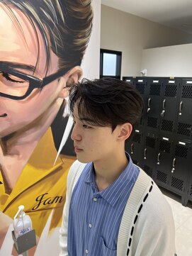 ステージ(STAGE) センターパート　ニュアンスパーマ　ダウンパーマ