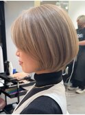 表参道白髪ぼかしハイライトウルフショートヘアグレージュ40代