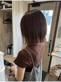 切りっぱなしボブ×ナチュラルベージュ