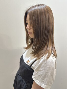 ゼンドットカラスマ(Zen.karasuma) 大人なハイライト×地毛風ストレート