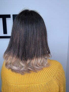 リベルテ 渋谷(Liberte) 裾ブロンド【渋谷/髪質改善/学割/ブリーチ/レイヤー】