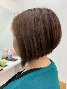 ヘアーアンドスパ ベアーズ 2 前下がりミニボブ