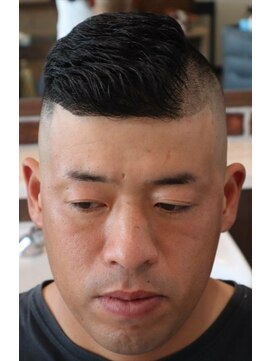 アクセプトザワールドバーバー(Accept the world barber) 震災刈り×スキンフェード