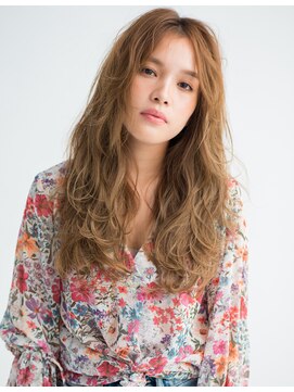 セラ バイ ユーレルム(SerA by U-REALM) レイヤースタイル！ロングパーマ 担当 森　美髪／ネイビーカラー