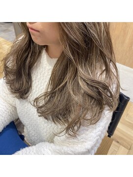 アルマヘアー(Alma hair by murasaki) ◎ハイライトたっぷりのアッシュベージュ◎