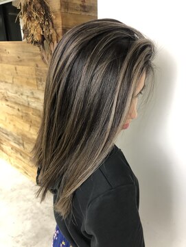 フォーク(FOLK) KASUMI フェイスフレーミングハイライト×ミルクティー【FOLK】