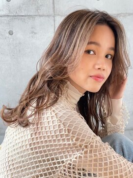 マックス フォー ヘアー(MAX FOR HAIR) 【デザインカラー】顔周りレイヤー×フェイスハイライト◎