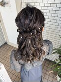 ハーフアップ　ヘアセット　お呼ばれヘア　金箔