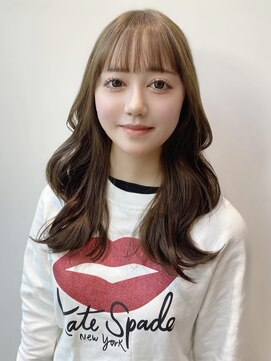 ステア ケース(stair case) 韓国ロング巻き髪レイヤーカット顔まわり前髪カット