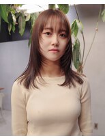 ハル(HAL)&nbsp;woman's face layered cut × natural beige