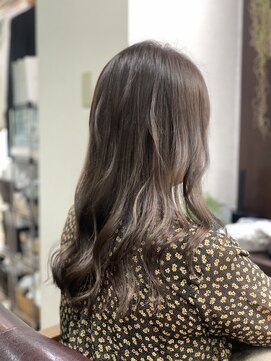 ルアン(Luan) ロング×シルバーアッシュ