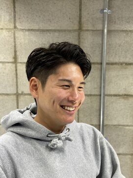 ミナミ 府中店(MINAMI) 七三スタイル　<理容室>